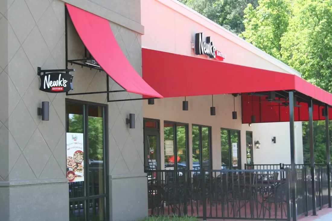 Restaurants_924 Restaurant | Brian's Flooring & Design